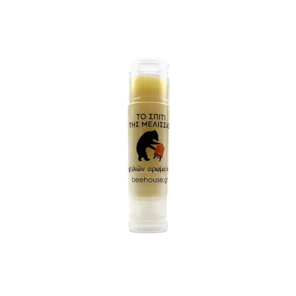 natural wax lipstick with cherry aroma